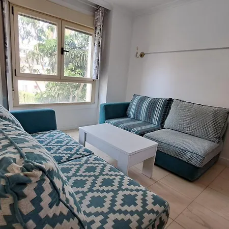 Piso Cerca De La Playa En En El Mediterraneo Real