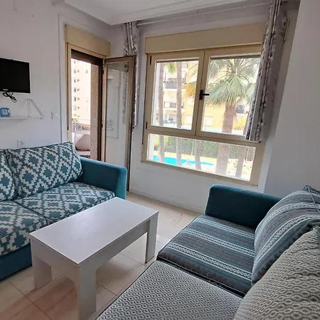 Piso Cerca De La Playa En En El Mediterraneo Real *